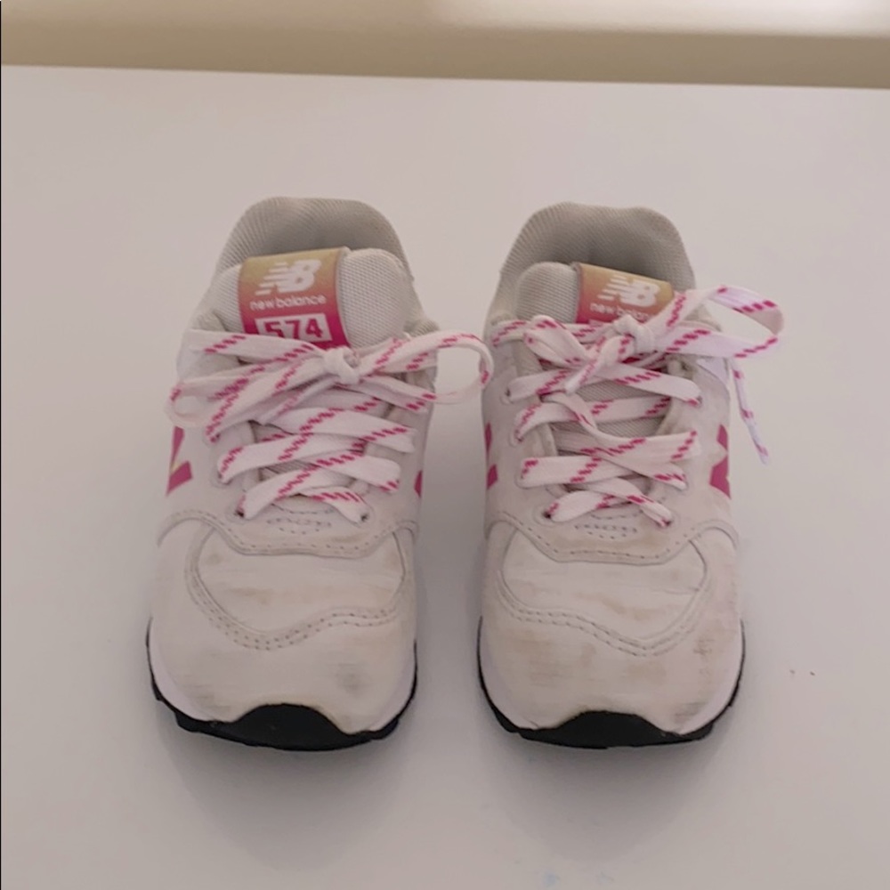 New balance - Picture 4 of 5